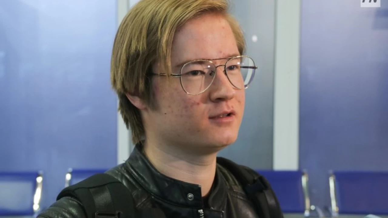 Әлем чемпионын жеңген шахматшы Әлішер Сүлейменов елге оралды