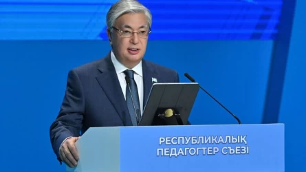 Тоқаев ауыл мектептерін жылдамдығы жоғары интернетпен қамтуға алты ай уақыт берді