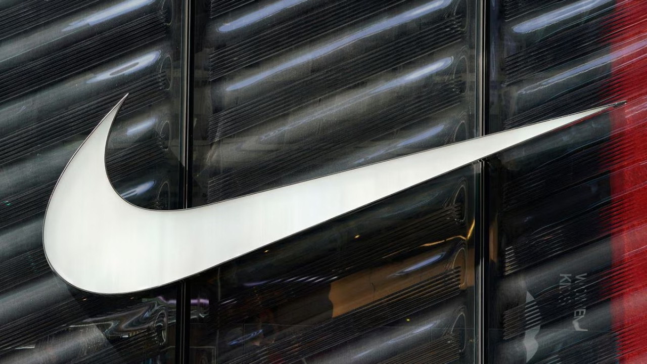 Nike New Balance пен Skechers авторлық құқығын бұзды деп сотқа берді