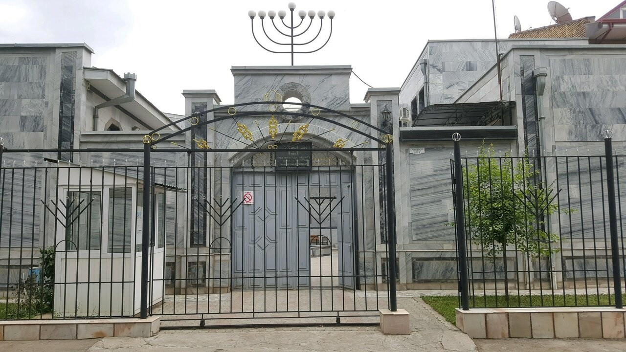 Өзбекстанда синагогтар мен еврей зираттары күзетке алынды