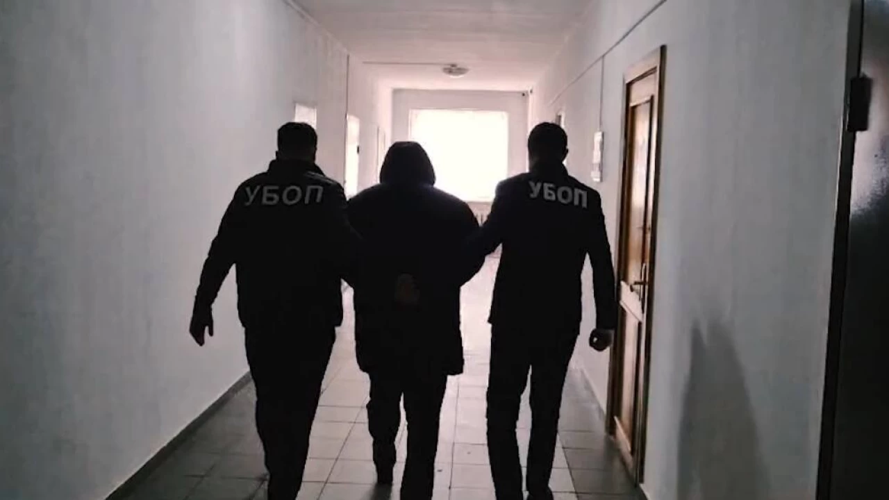 48 млн теңге: Пойыз қызметкерлерін семейлік "блогер" бопсалап келген