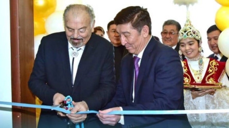 Тараздағы университетте Тұңғышбай Жаманқұловтың шеберханасы ашылды