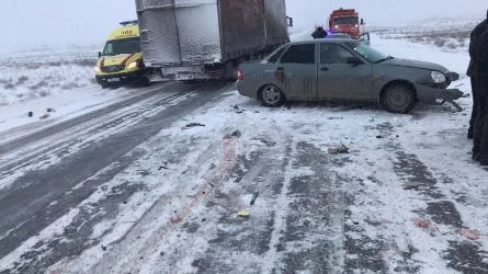 Ақтөбе облысында жол апатынан үш адам қаза тапты