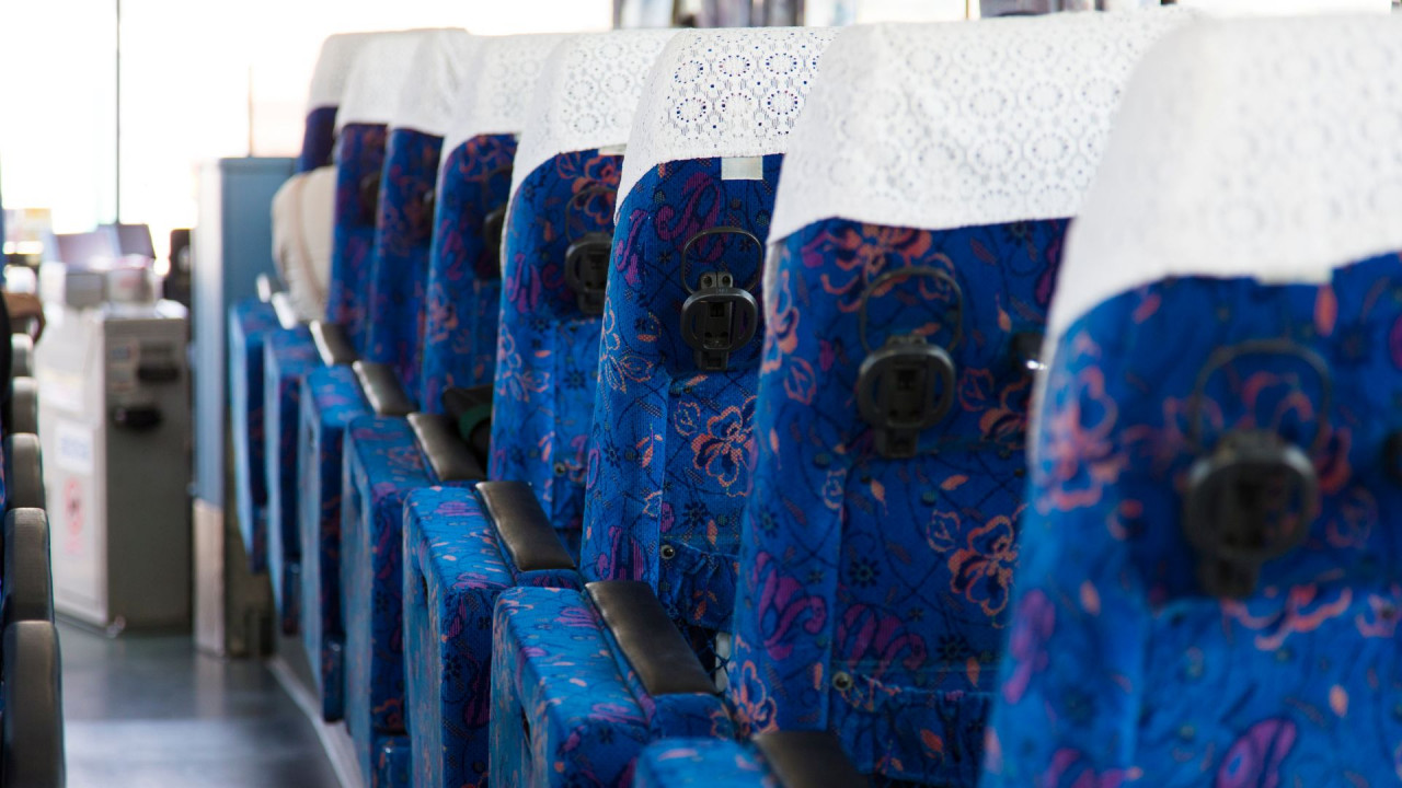 Астанада тұман: Қала маңына жүретін автобустардың қозғалысы тоқтады