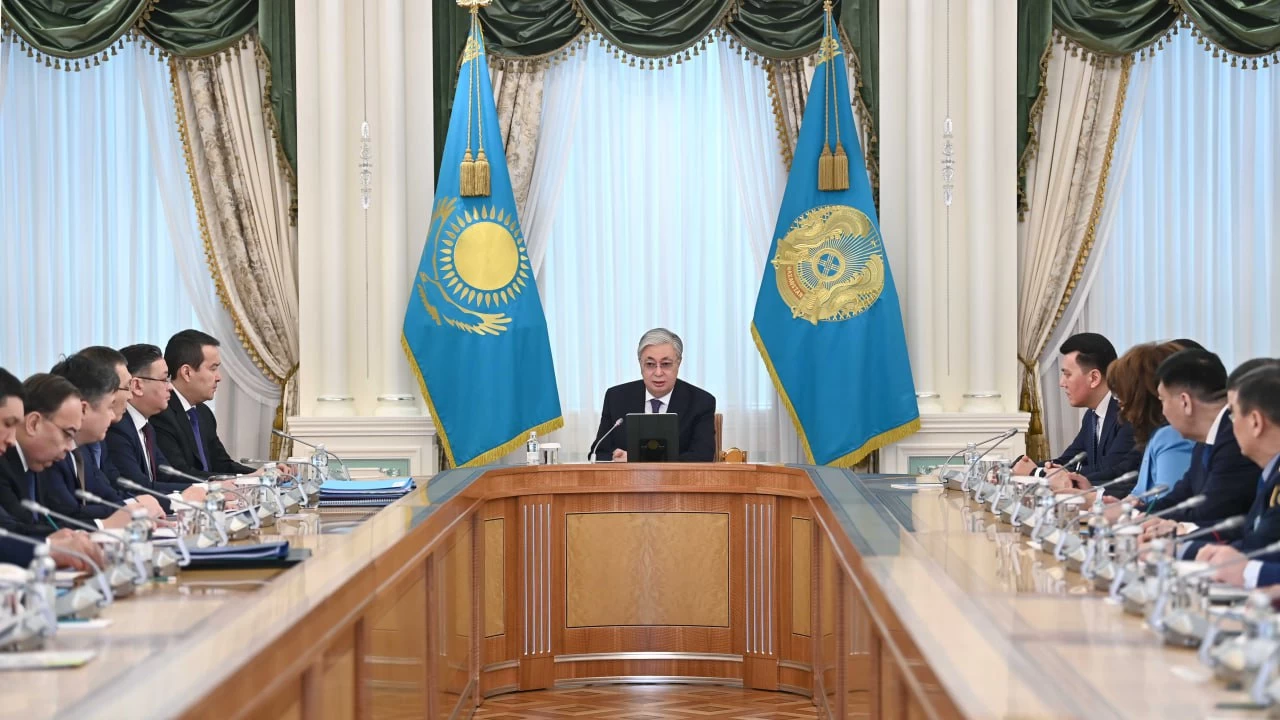 Рулық жүйе мен рушылдықтың арасы жер мен көктей