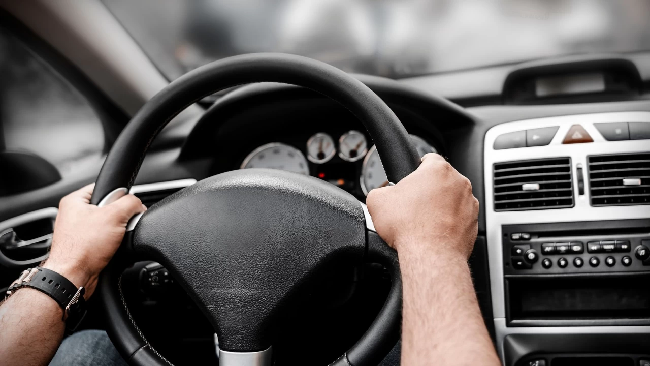 Алматыда жыл басынан бері автокөлік иелері 50 мыңға жуық жол ережесін бұзған