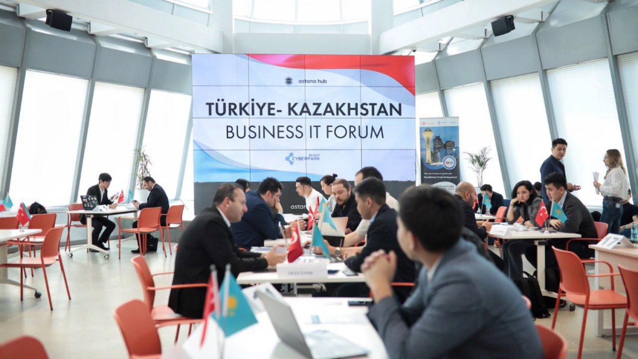 Астанада түрік-қазақ бизнес IT-форумы өтіп жатыр
