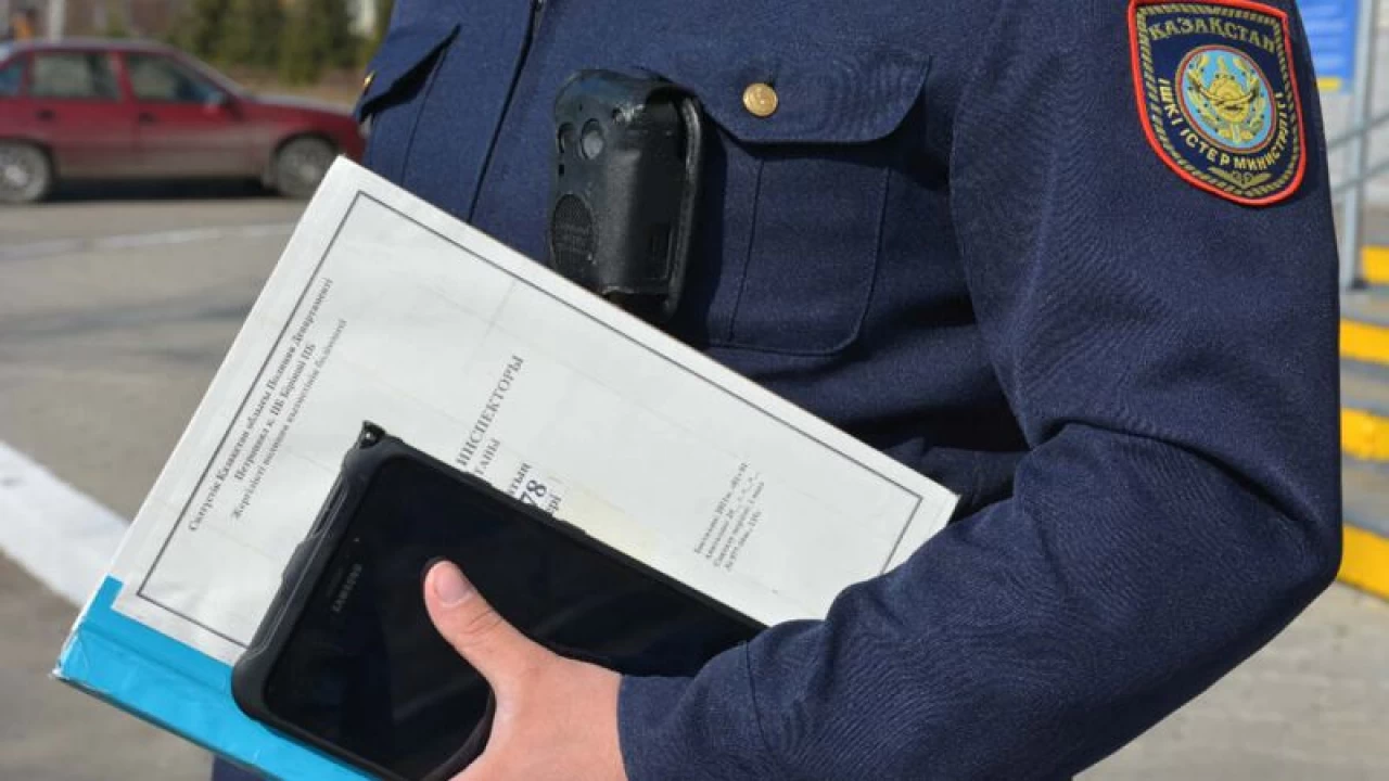 Алматыдағы түнгі клубтардың бірінде танымал блогер есірткімен ұсталды