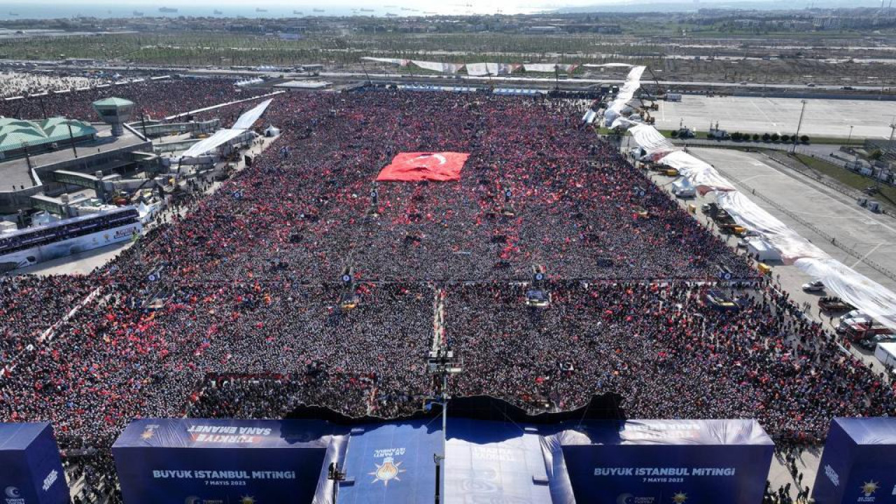 1,7 млн астам адам Ердоғанның Ыстанбұлдағы сайлауалды митингіне қатысты