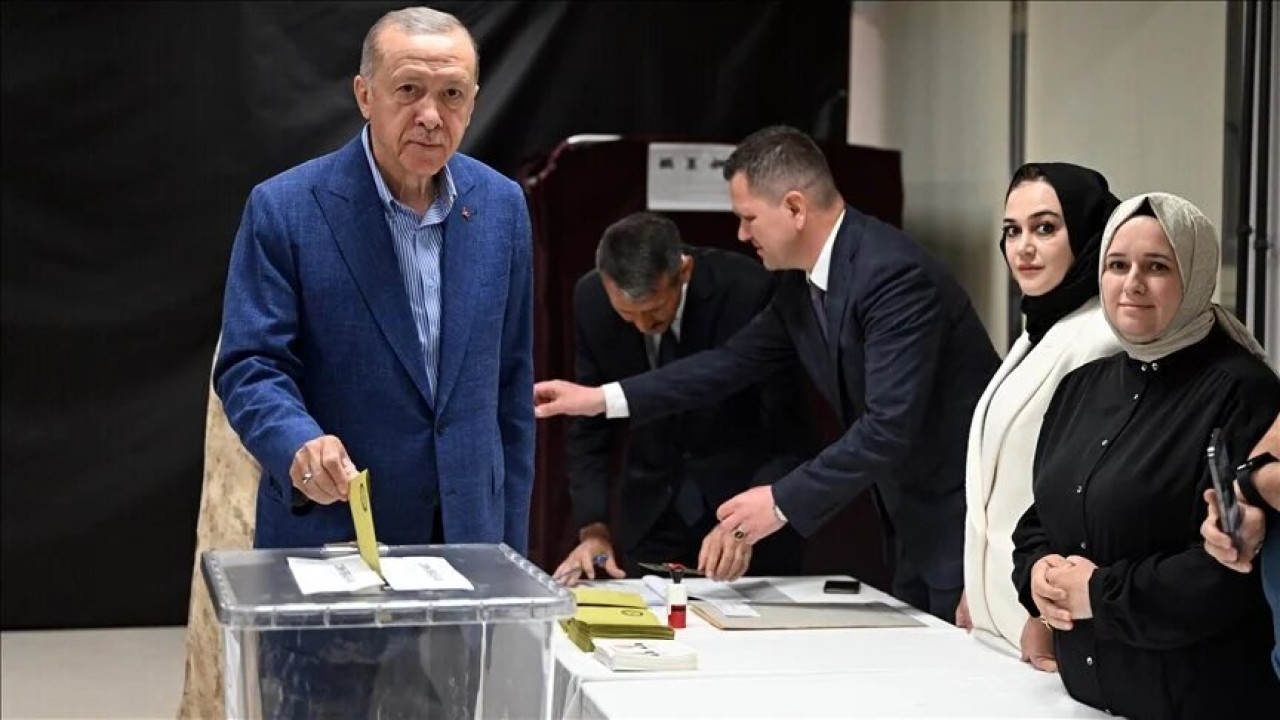 Режеп Тайип Ердоған Түркиядағы президент сайлауының екінші турында дауыс берді