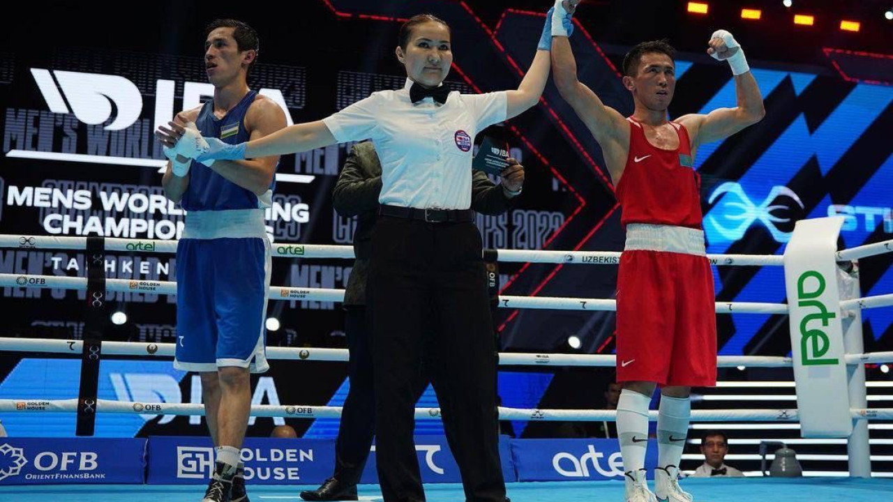 Махмұд Сабырхан өзбек боксшысын қос нокдаунмен ұтып, әлем чемпионы атанды