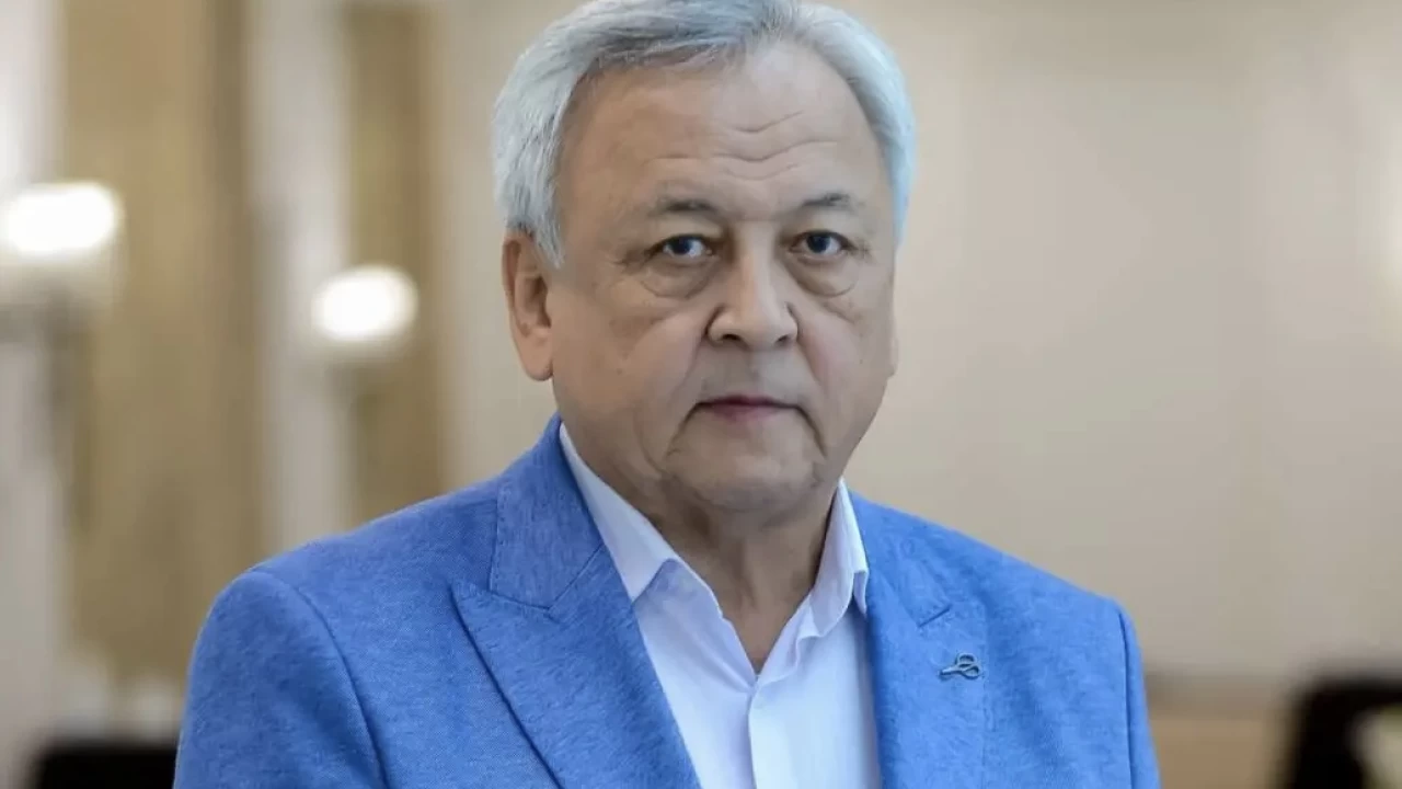 Мереке Құлкенов Қазақстан Жазушылар одағының басқарма төрағасы болып сайланды