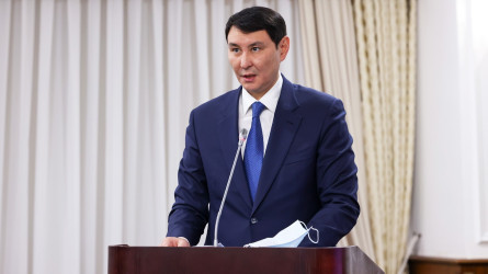 Ерұлан Жамаубаев Қазақстанға қарсы екінші реттік санкциялардың тәуекелдері туралы айтты
