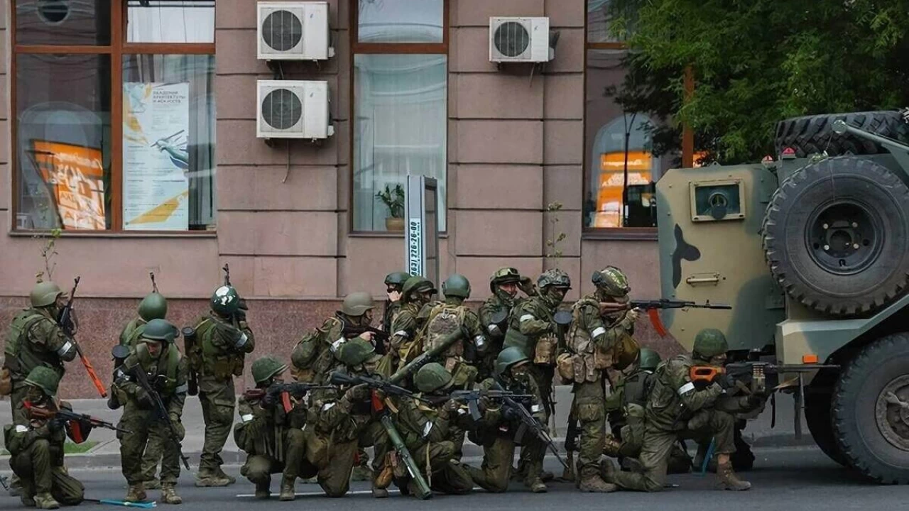 «Вагнер» әскері Ростовта РФ Қорғаныс министрлігіне талап қойды (ВИДЕО)
