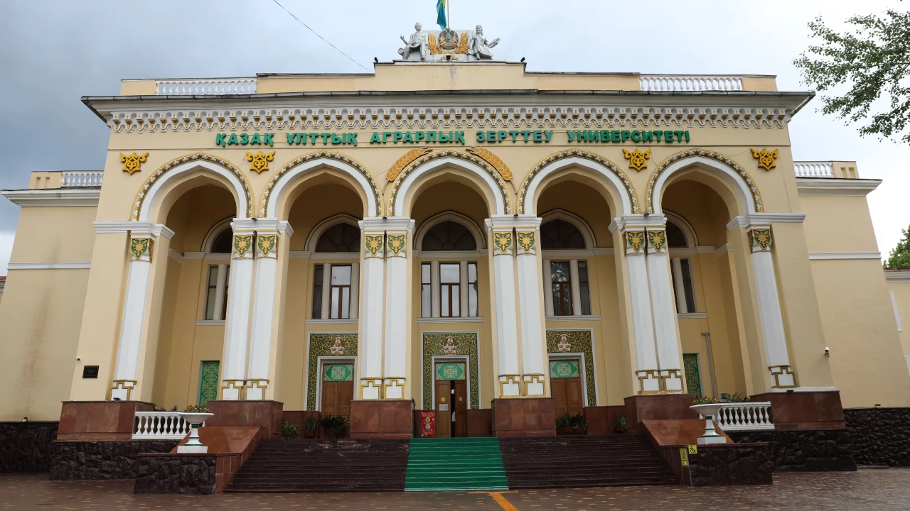 Қазақ ұлттық аграрлық университетінің қандай мүлкі заңсыз сатылып кеткен