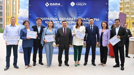 БАҚ өкілдеріне Президент атынан пәтер сертификаты берілді