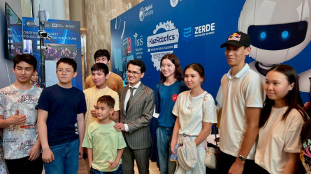 ШИК аясында ЦДИАӨМ бірегей ІТ-көрме ұйымдастырды