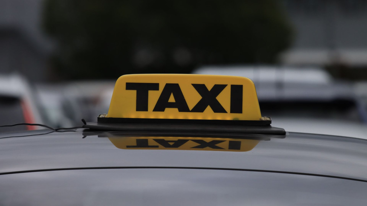 Елордада мас жолаушыны ұрып-соғып, тонап кеткен қырғызстандық таксист ұсталды