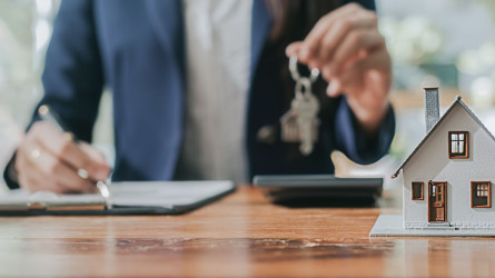 Екі жылда Алматыда жетім балаларға 400-ден астам пәтер беріледі