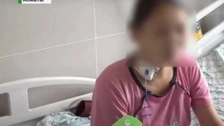 «Қазір келем деп баласын сыртынан жауып кеткен»: алматылық келіншек күтпеген жағдайға тап болды