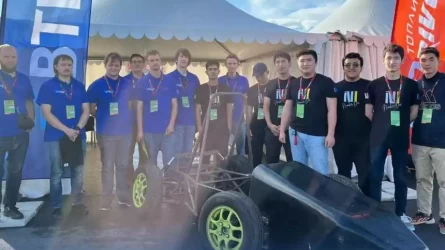 Қазақстандық студенттер жарыс автомобилін құрастырды