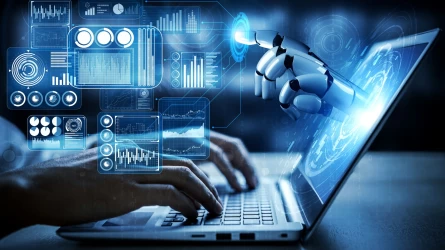 Бүкіл студенттер жасанды интеллект бойынша курс оқуға міндеттеледі