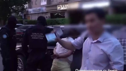 Елорда кәсіпкерлерін сыйақы беруге мәжбүрлеп келген алаяқ ұсталды