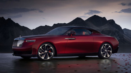 Rolls-Royce 30 миллион долларлық жаңа роудстерін ұсынды