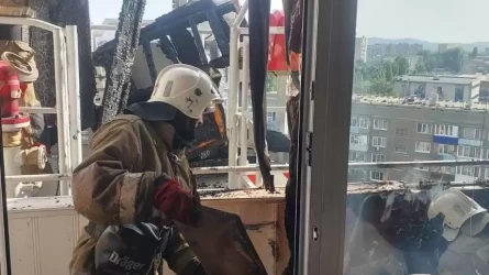 8 жастағы бала жалғыз болған: Өскеменде тұрғын үйден өрт шықты