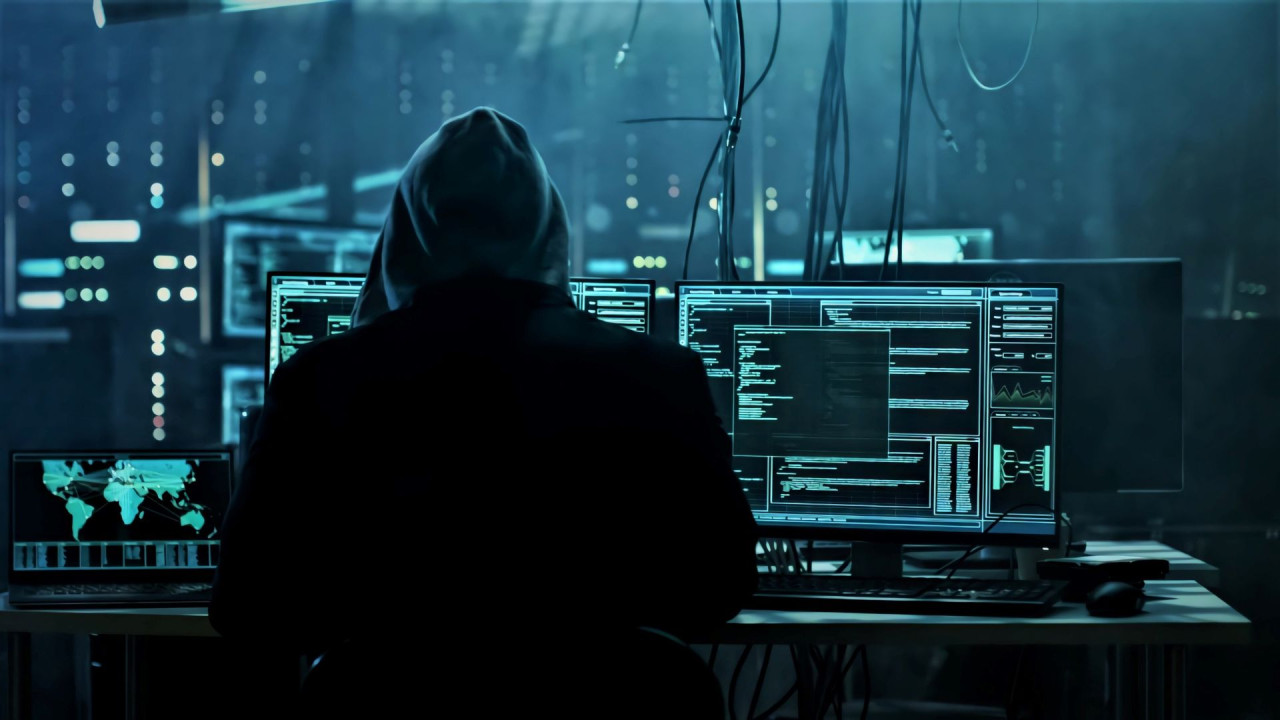 20 жастағы қарағандылық хакер компанияның шотынан 60 млн теңге ұрлады деп айыпталды