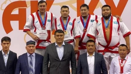Қарулы күштердің спортшылары қазақ күресінде жеңіске жетті