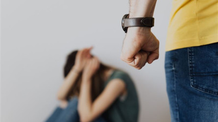 Енді жанжалдасқан ерлі-зайыпты бір жылда бір-ақ рет қана татуласа алады