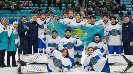 Канвон-2024: Қазақстан хоккейшілері қола жүлдені жеңіп алды