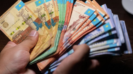 Жұмысынан айырылған күзетшілерге прокурорлар төленбеген айлықтарын алуға көмектесті