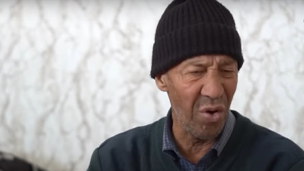 "Әйелімді еркектерге сатады": ер адам өзінен 24 жас кіші жары мен балаларынан айырылып қалғанын айтты