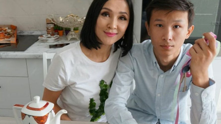 «Marqumnyń bar syryn dúıіm jurtqa jarııalaý kerek pe?»: ánshі Merýert Túsіpbaeva dúnıeden ótken óner ókіlderіne qatysty qupııany ashatyn árіptesterіne shúılіktі