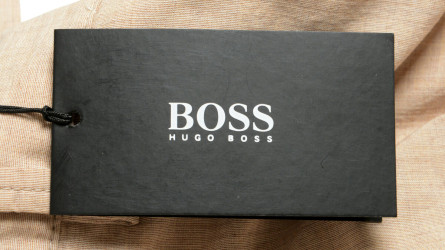 Brend atyn jamylǵan: Kıіp júrgenіńіz shynymen «HUGO BOSS» pa?
