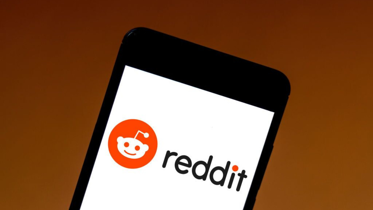 Reddit обходит X: новый лидер в пятёрке социальных сетей Великобритании