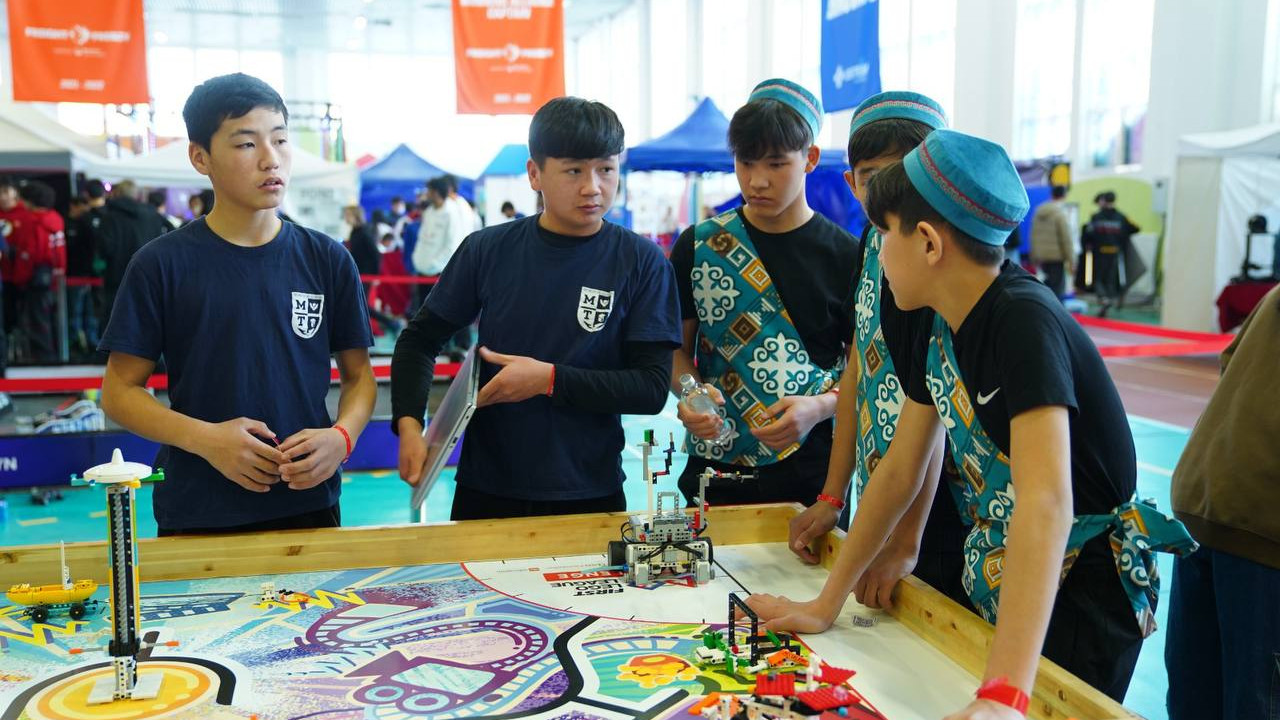 Орталық Азиядағы ең ірі робототехника чемпионаты Астанада өтіп жатыр