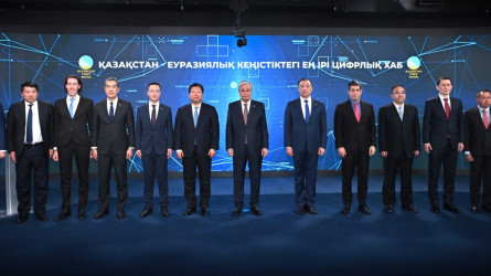 Президент ҚТЖ мен Қытайдың Huawei компаниясы бірлесіп құрған жаңа Инновациялық орталықты ашты