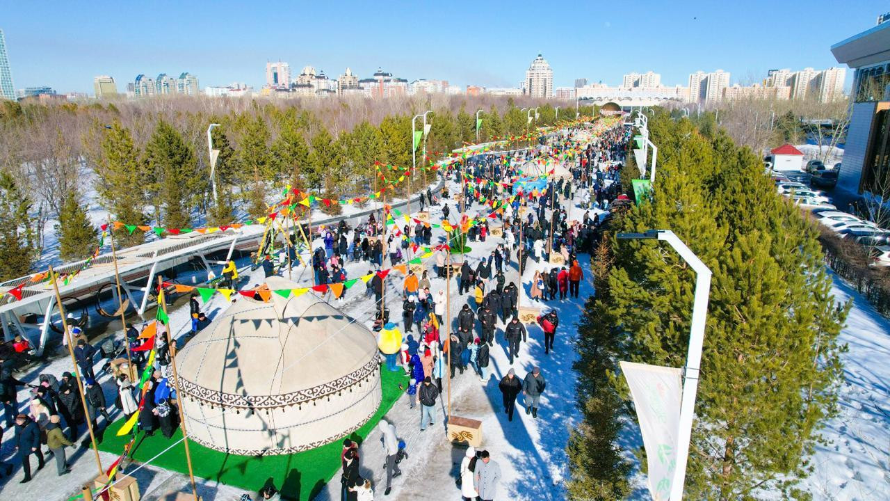 Наурыз көже, жәрмеңке және түрлі жүлделер: Астанада Наурыз мерекесі салтанатты түрде тойланып жатыр