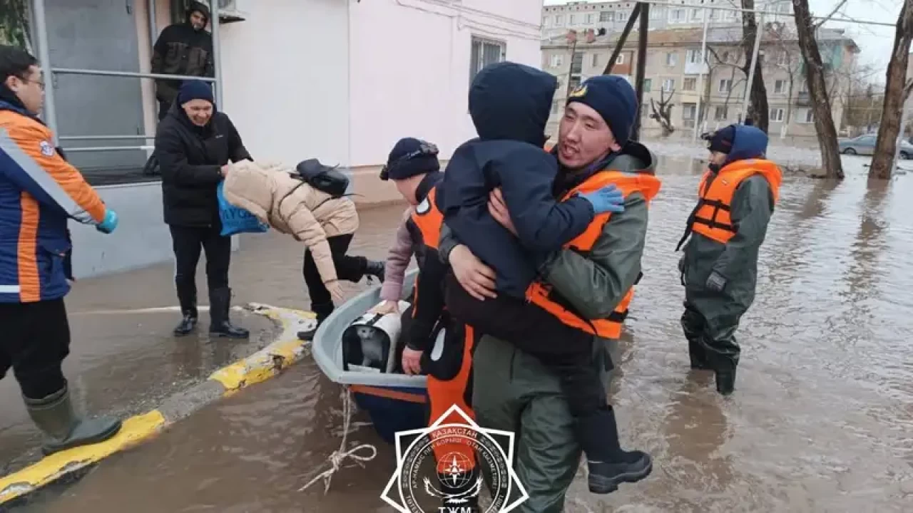 «Қазақстан халқына» қоры су тасқынынан зардап шеккендерге 5 млрд теңге бөледі