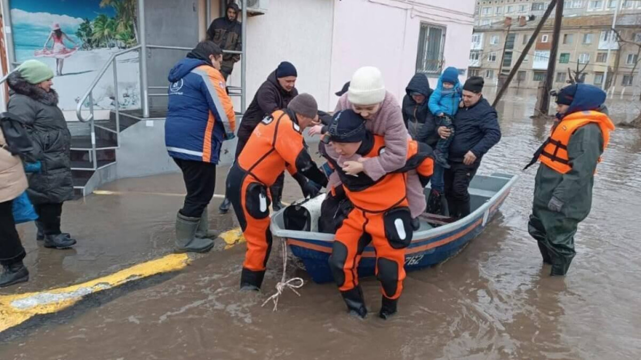 Аймақтардағы су тасқыны: 8 мыңға жуық адам үйлерін тастап кетті