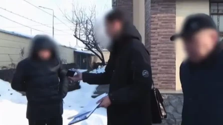 «Қазығұрт» кеден бекетінің бірнеше қызметкері тергеліп жатыр – Антикор
