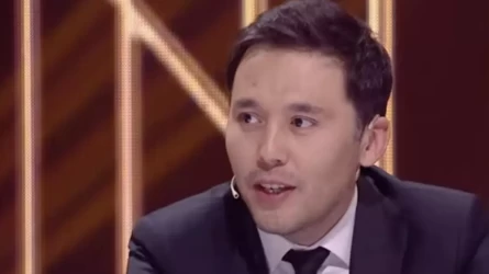 «Назарда жүргім келмейді»: Асқар Жүнісбеков неліктен сахнадан көрінбей кеткенін айтты
