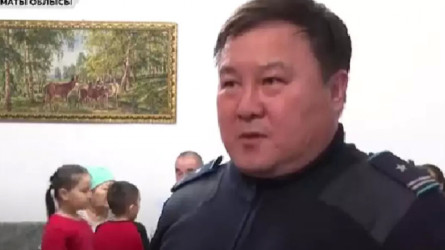 «Оныншы сәбиін күтіп отыр»: Алматы облысында полицей 9 қыз тәрбиелеп отыр