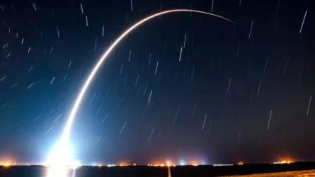 Илон Маск компаниясы Starlink спутниктерінің екі партиясын ғарышқа ұшырды