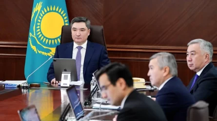 Олжас Бектенов бағаны тұрақтандыра алмаған әкімдердің мәселесін жеке қарайтынын айтты