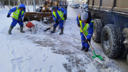 Больше 20 тысяч кубометров снега вывезли из столицы за ночь