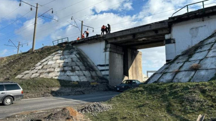 Түркістан облысында теміржол көпірінің құлауына байланысты ҚТЖ-ға айыппұл салынды
